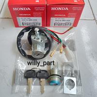 Gambar Kunci Kontak Set + Key Jok Grand Astrea Legenda Honda GN5 dari Willypart undefined 2 Tokopedia