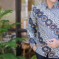 Gambar Kemeja Batik Pria Motif BUANA Bahan Katun Export By Kanaya - Buana, L dari Batik Kanaya Official undefined 2 Tokopedia