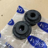 Gambar Karet Dudukan Radiator Bawah L200 STRADA dari UtamaMotor Group Semarang undefined 3 Tokopedia