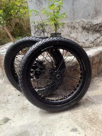 Gambar wheelset surex  crf rodaset crf herex banset crf semi cacing dari Tamar Wheelset undefined 1 Tokopedia