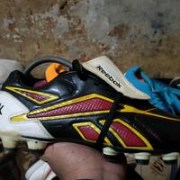 Gambar Reebok 'Valde Pro footbal dari 25secondOri undefined 1 Tokopedia