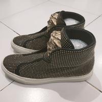 Gambar SEPATU SECOND VERCASE SNEAKERS SIZE 39 dari Aidhan Store undefined 2 Tokopedia