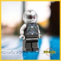 Gambar LEGO SH587 - DC Super Heroes Mr. Freeze with Neck Bracket dari XYZ Bricks undefined 1 Tokopedia