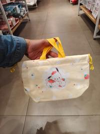 Gambar MINISO x SANRIO  SANRIO Drawstring Bento Bag (29x19x11cm) - Poccaco dari LEELOUF Shop undefined 5 Tokopedia