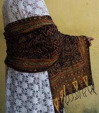 Gambar Selendang Batik Katun Lembut Hitam Mega-mega Coklat Keemasan dari Maruten Shop undefined 1 Tokopedia