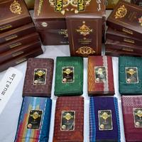 Gambar Sarung Wadimor Singgasana. dari Sinar Budi Toko undefined 2 Tokopedia