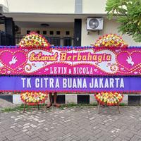 Gambar Karangan Bunga Papan Gandeng dari biutyfloristharapanindahbekasi undefined 3 Tokopedia