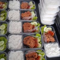 Gambar Paket Nasi Ayam Goreng Crispy/ ayam lada hitam/ ayam teriyaki dari Izza Beauty Outlet undefined 1 Tokopedia