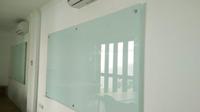 Gambar GLASSBOARD 80 x 120 cm Tebal 8mm - PAPAN TULIS KACA dari atk trinitas sukses undefined 5 Tokopedia