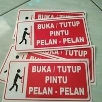Gambar SIGN STIKER BUKA/TUTUP PINTU PELAN-PELAN UK.20X10CM.K2 dari AGAM JAYA STIKER undefined 2 Tokopedia