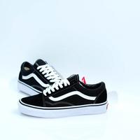 Gambar Sepatu Vans Old Skool Pro Black White BNIB dari Riamw undefined 4 Tokopedia