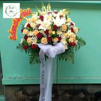 Gambar karangan bunga standing flower wedding FD2.0 dari Florist Dika 2.0 undefined 2 Tokopedia
