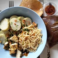 Gambar Lontong Mie Malang Enak Mantap dari Joy's Fave Kitchen undefined 1 Tokopedia