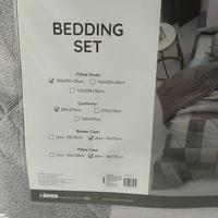 Gambar Bedding set informa 180x200 +30 cm sale dari  undefined 2 Tokopedia