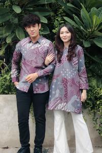Gambar Batik Couple Pria dan Wanita Set Pasangan Slimfit Motif Amethyst Mauve - PRIA PANJANG, S dari Batik Bule undefined 3 Tokopedia