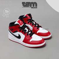 Gambar Air Jordan 1 Mid Chicago White Heel 100% Original Authentic BNIB - 37.5 dari TSM Sneaker undefined 1 Tokopedia