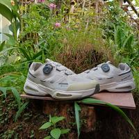 Gambar sepatu hiking waterproof 43 dari second Brand orginal undefined 1 Tokopedia