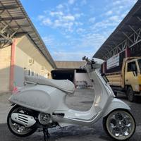 Gambar Vespa Sprint Justin Bieber Limited Edition Spek Dewa Murah dari Toko Besi Bangun Jawa undefined 1 Tokopedia