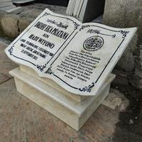Gambar Nisan Makam Marmer Ukir Model Buku dari Arsakha Marmer undefined 1 Tokopedia