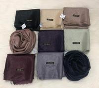 Gambar Hijab Segi Empat Glowing Bella Sinar LC by AZARA /Jilbab Glamor Gliter Square Tebal - Cream dari Asy Syarh Gallery undefined 1 Tokopedia