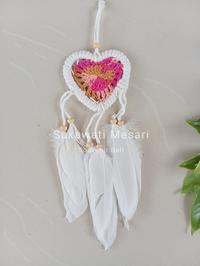 Gambar Gantungan Dream Catcher Kecil Diameter 6cm Love Lucu Handmade Bali - Biru Softie dari Sukawati Mesari undefined 3 Tokopedia