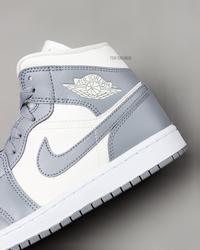 Gambar Air Jordan 1 Mid Stealth Grey 100% Original Authentic BNIB dari TSM Sneaker undefined 5 Tokopedia