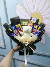 Gambar Bucket Snack Graduation | Buket Makanan Hadiah Wisuda Free Kartu Ucapa - 85k dari SATIFA OFFICIAL undefined 4 Tokopedia