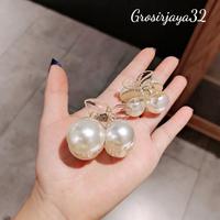 Gambar jedai Mutiara Cherry 3,5cm Jepit Salon Korea Mutiara Jepit Poni dari Shalimar88 undefined 5 Tokopedia