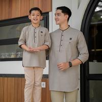 Gambar BAJU KOKO SETELAN COUPLE DEWASA DAN ANAK PAKAIAN MUSLIM SERAGAM FAMILY - Dewasa SotfBlue, M dari Gudangclothing.id undefined 3 Tokopedia
