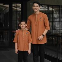 Gambar BAJU KOKO SET FAMILY COUPLE AYAH ANAK PAKAIAN MUSLIM COUPLE TERBARU - Dewasa F White, S dari Gudangclothing.id undefined 4 Tokopedia