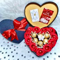 Gambar BBL05F Bloombox LM Ferrero Kado Valentine, Ultah, Anniversary | Bunga Mawar Besar & Coklat Emas - Valentine dari we.gift undefined 2 Tokopedia