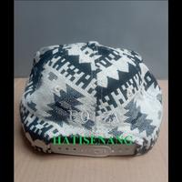 Gambar Topi SNAPBACK Hiphop Dewasa Aztec Black (Second like New) dari HATISENANG168 undefined 5 Tokopedia