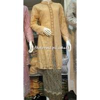Gambar SETELAN KEBAYA PESTA WANITA TUNIK BROKAT PAYET MUTIARA NAURA M-XXL - SET COKLAT SUSU, XL dari Momme Collection undefined 4 Tokopedia