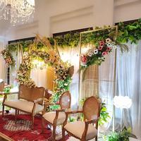 Gambar Sewa pelaminan modern 6 meter + entrance gate + standing flowers dari Wonderful Family Decorations-Anne Savitri undefined 5 Tokopedia