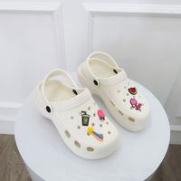 Gambar Sandal Crocs Kekinian Premium - Beigie, 39-40 dari Jessly Official Store undefined 1 Tokopedia