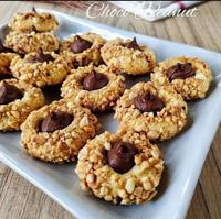 Gambar KUE KERING THUMBPRINT CHOCOLATE COOKIES COKELAT KACANG NUTELLA dari Nisa Cookie undefined 1 Tokopedia