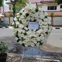 Gambar Krans - 305 Standing flower dari Gaby Bella Florist undefined 2 Tokopedia