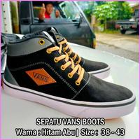 Gambar 10.10 BRAND FESTIVAL !!! SEPATU PRIA BOOT VANS KASUAL SANTAI - hitam merah, size 38 dari pacificshopiushera undefined 1 Tokopedia