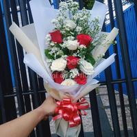 Gambar bunga buket /bunga asli/bunga kado /wisuda/dan lainnya dill dari Anjani florist_NEW undefined 1 Tokopedia