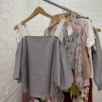 Gambar Yuan Market Grey Off Shoulder Sabrina Top Blouse Tied Preloved Thrift dari bobamilkapparel undefined 5 Tokopedia
