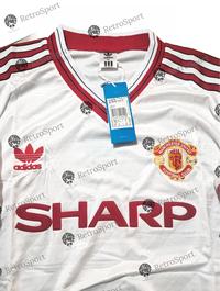 Gambar Jersey Bola Vintage — MU Retro Away 1986/87/1988 Putih | WeKa A3/GO Import - S dari RetroSport undefined 2 Tokopedia