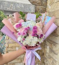 Gambar Buket bunga asli Hydrangea Mawar, gompye, aster krisan/ Buket wisuda - Mix 6 dari Bliss floristBandung undefined 5 Tokopedia
