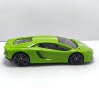 Gambar Hot Wheels Lamborghini Aventador LP 700-4 Green Giftpack Loose dari Doels Garage undefined 3 Tokopedia