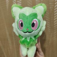 Gambar ORIGINAL Takara Tomy Pokemon Plush Sprigatito Violet Scarlet Starter dari Irene Toys & Hobbies undefined 5 Tokopedia