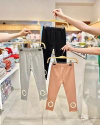 Gambar Legging Flower Lace 3 Colors - Macadamia Little Glamz dari Macadamia Little Glamz undefined 1 Tokopedia