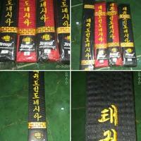 Gambar Sabuk hitam merah poom merk jireugi kenji black belt taekwondo I - Hitam Size 2 dari Razuka1 undefined 2 Tokopedia
