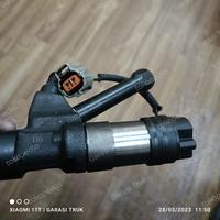 Gambar Injector Injektor Nozzle Assy Hino FM350 P11C Copotan Asli 23670-E0600 dari Garasi Truk undefined 4 Tokopedia