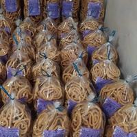 Gambar KUE AKAR KELAPA 1 KG beras ketan wijen / makanan ringan / snack dari GONGGO MINONG PRODUCTION undefined 3 Tokopedia