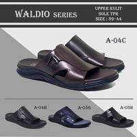 Gambar Sandal Pria model Bata Selop Kulit Coklat Sendal empuk casual gaya - Hitam A-04, 39 dari Zagib Store undefined 1 Tokopedia
