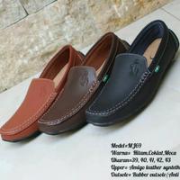 Gambar sepatu slip on pria/sepatu sorong pria /sepatu santai pria bahan kulit - Cokelat, 42 dari abkashop12 undefined 1 Tokopedia